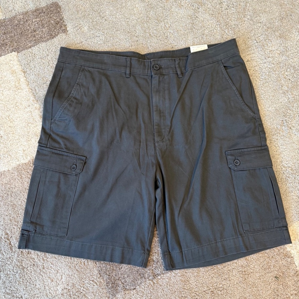 St Johns Bay Mens Cargo Shorts 42 Executive‎ Gray 10 Inch Inseam Comfort Stretch